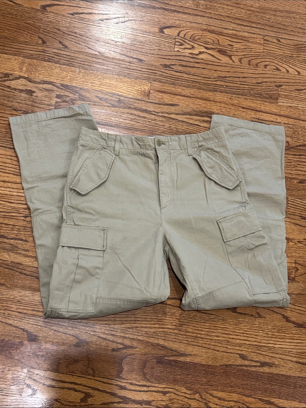 Lacoste Men's Cargo Pants in Light Khaki SZ:30.  Heavy material
